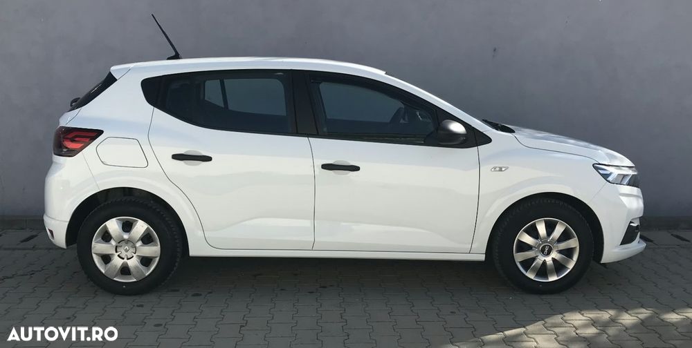 Dacia Sandero TCe 90 Essential - 10