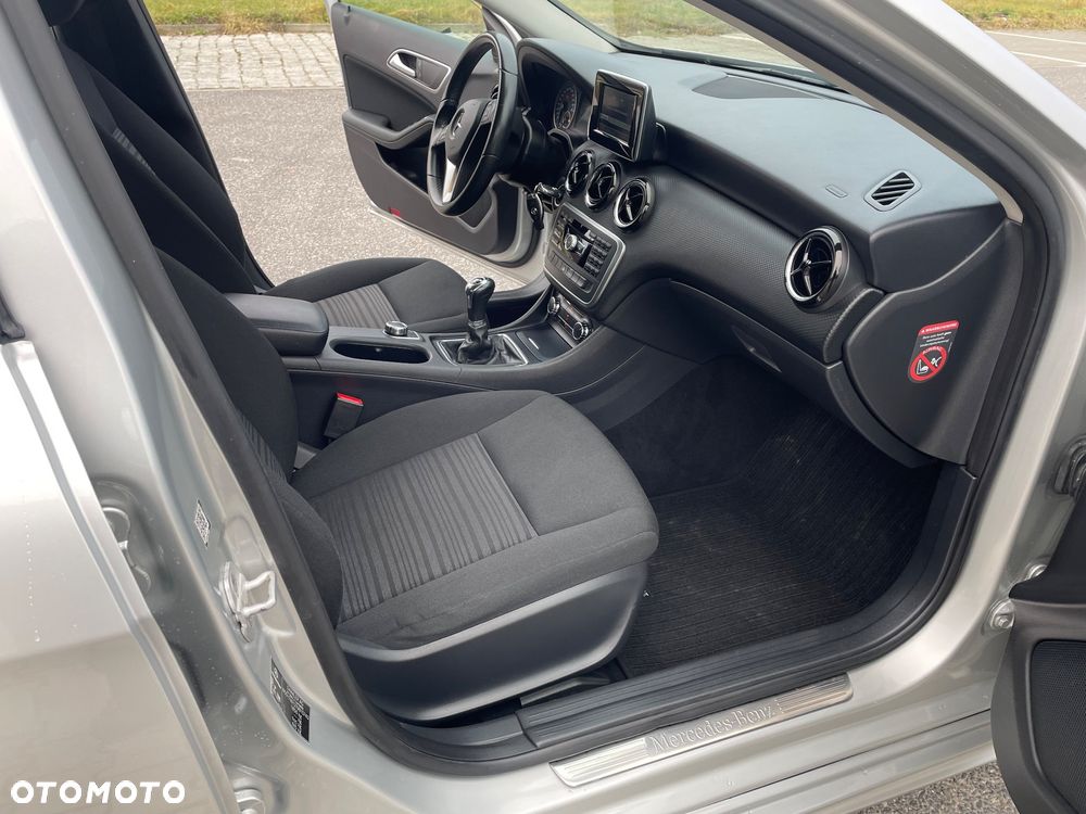 Mercedes-Benz Klasa A 180 CDI (BlueEFFICIENCY) Style - 19
