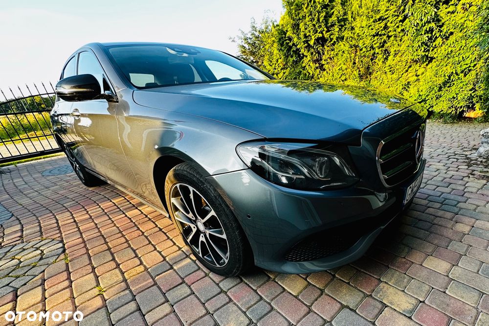 Mercedes-Benz Klasa E 220 d 9G-TRONIC - 2