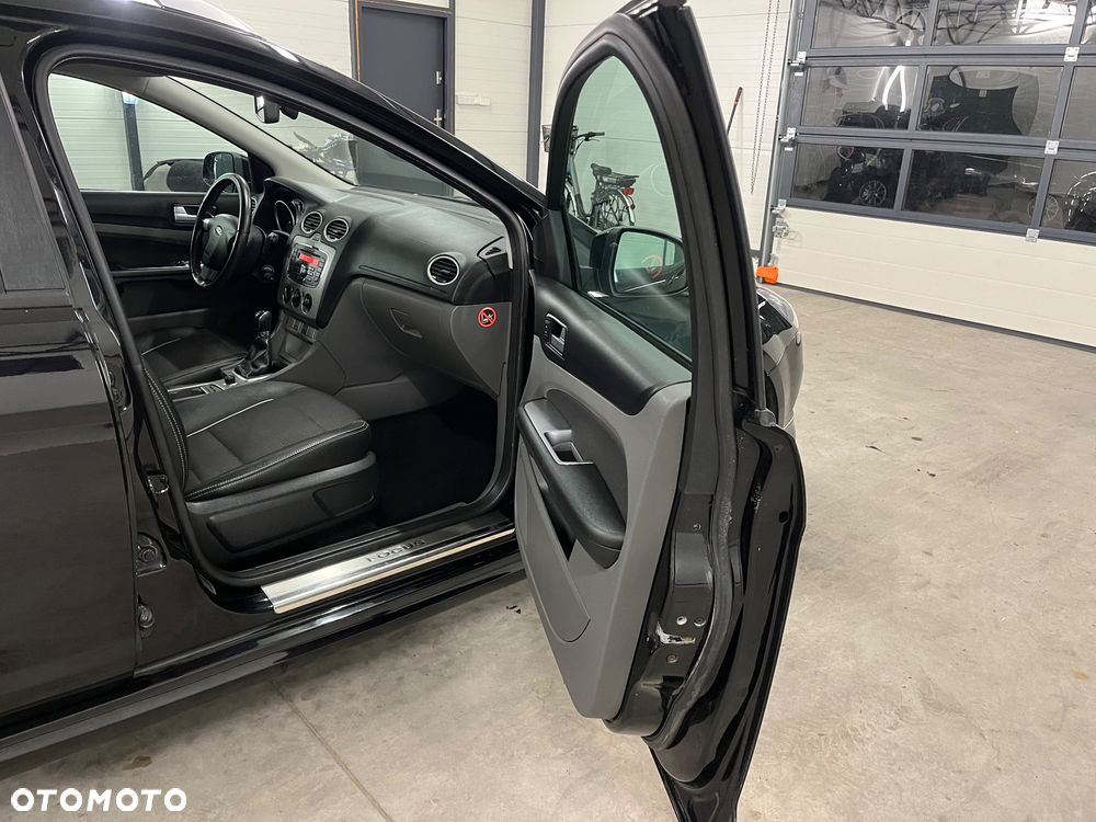 Ford Focus - 21