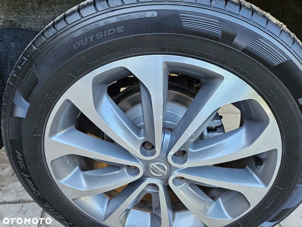 Nissan Qashqai+2 2.0 dCi 4x4 Tekna - 25