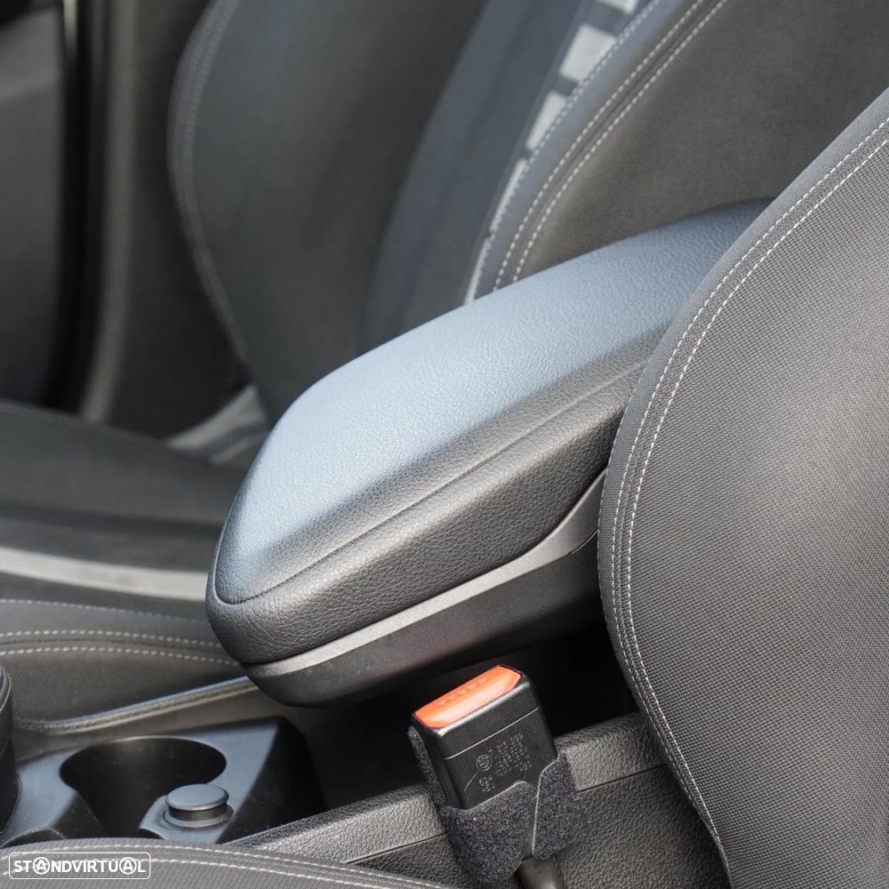 BMW 216 Active Tourer d - 25