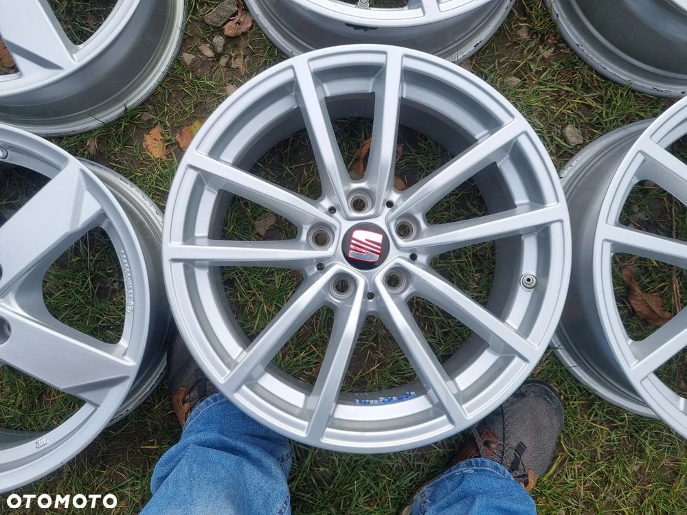VW PASSAT,TIGUAN,SEAT LEON,AUDI A4,SKODA Octavia ALU 7,5X17 ET30 super stan - 6