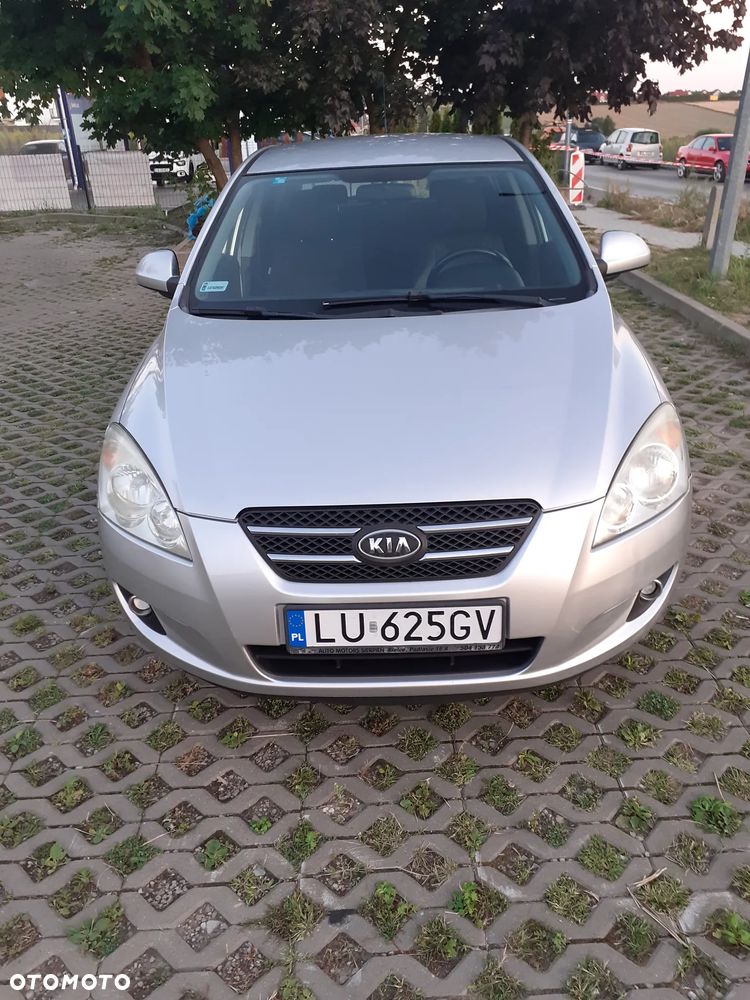 Kia Ceed 1.6 CRDi EX - 1