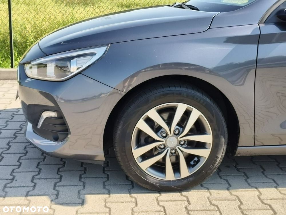 Hyundai i30 - 25