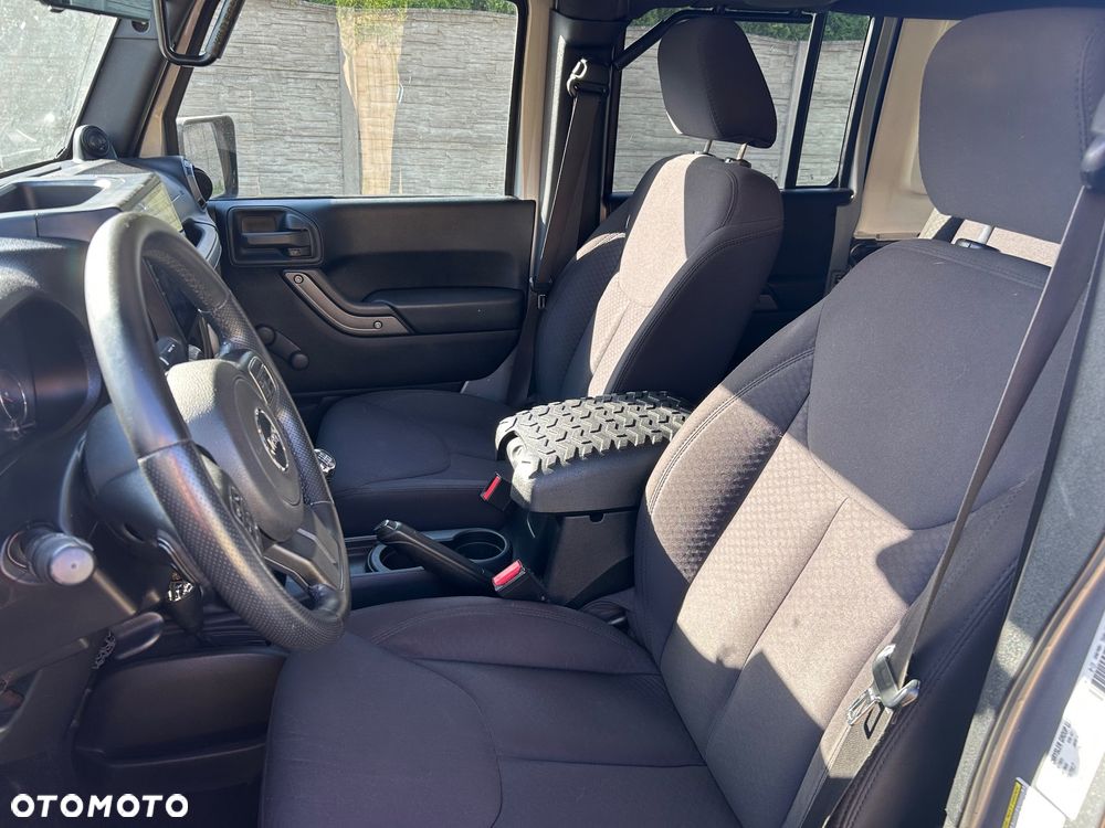 Jeep Wrangler - 7