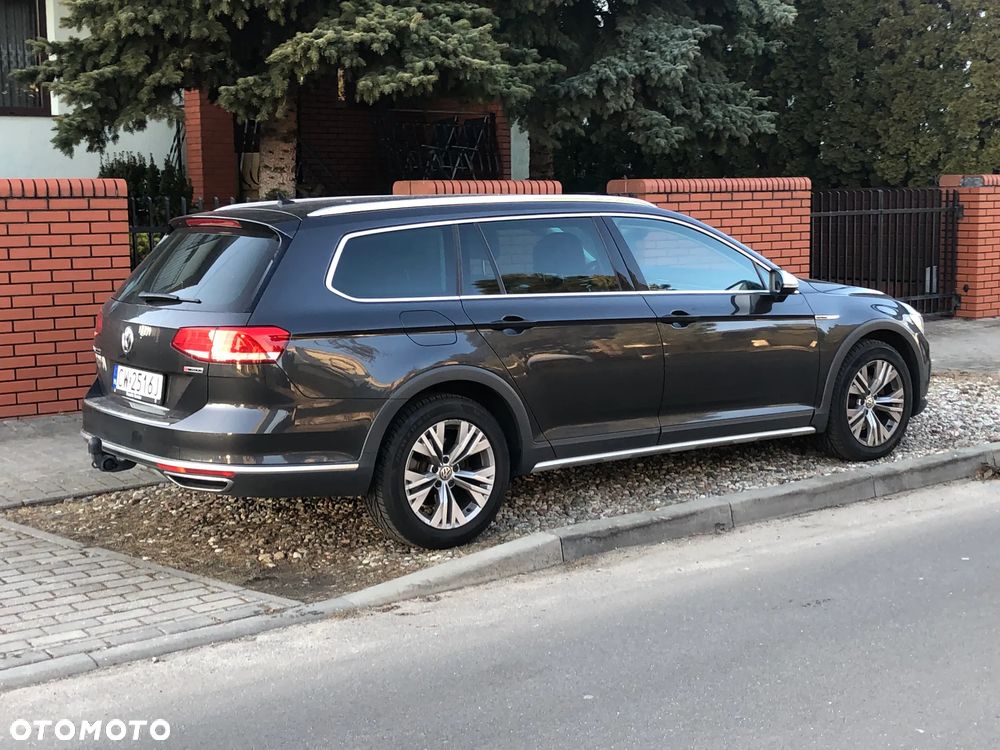 Volkswagen Passat Alltrack - 16