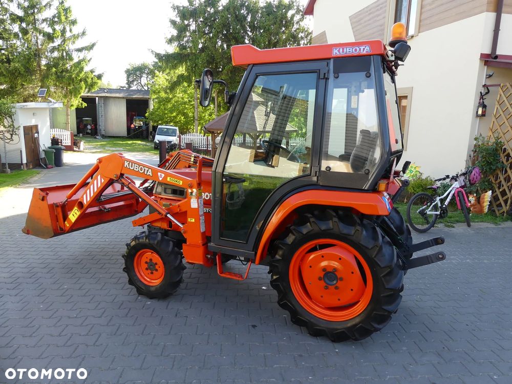Kubota ST 30*30KM*4X4*2000r.* TUR - 32