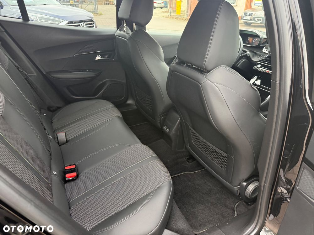 Peugeot 2008 PureTech 130 GT S&S EAT8 - 12