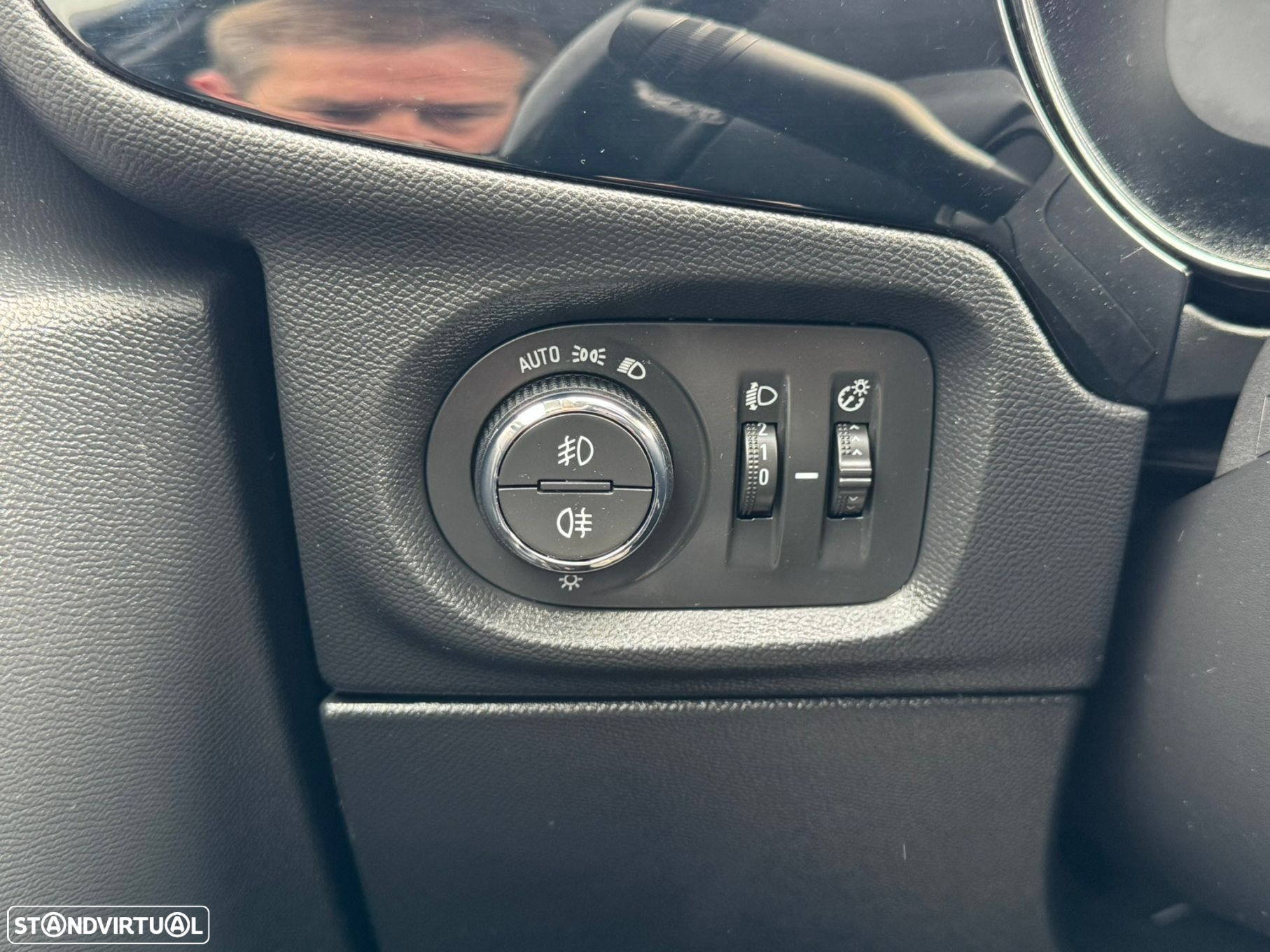 Opel Corsa 1.5 D Elegance - 18