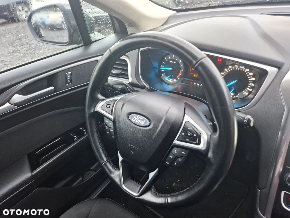 Ford Mondeo - 29