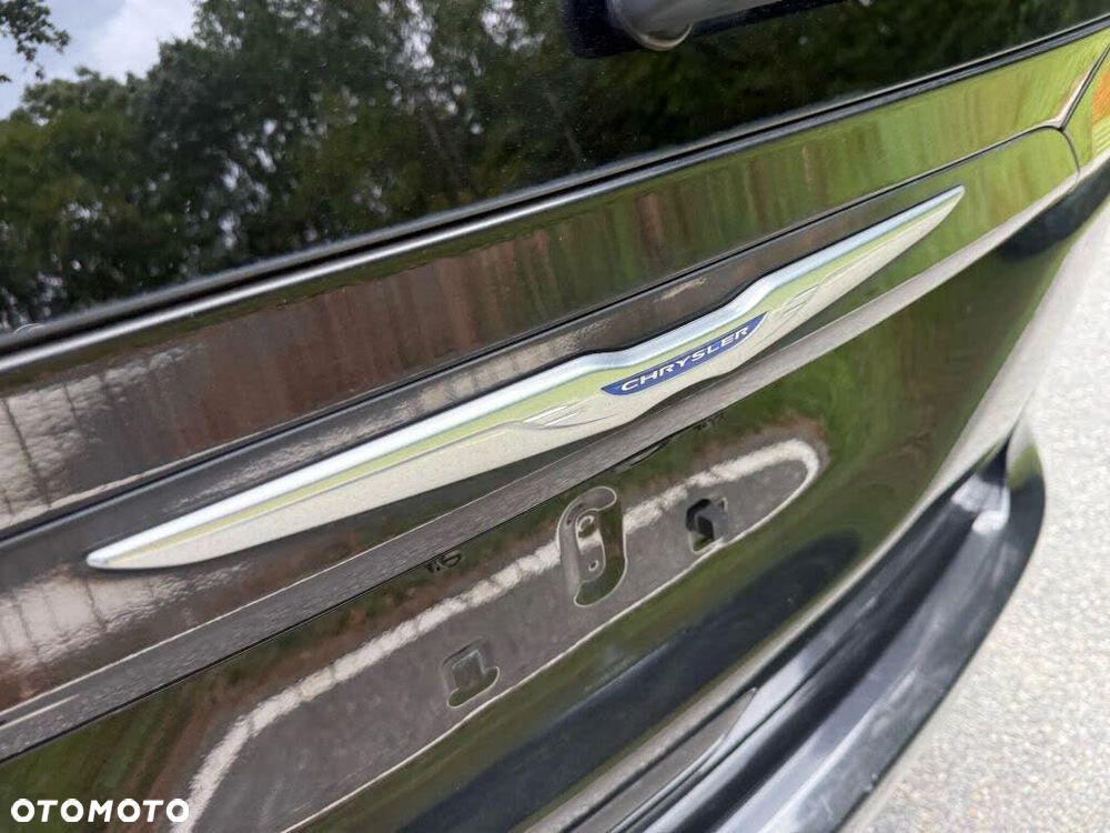 Chrysler Pacifica - 13