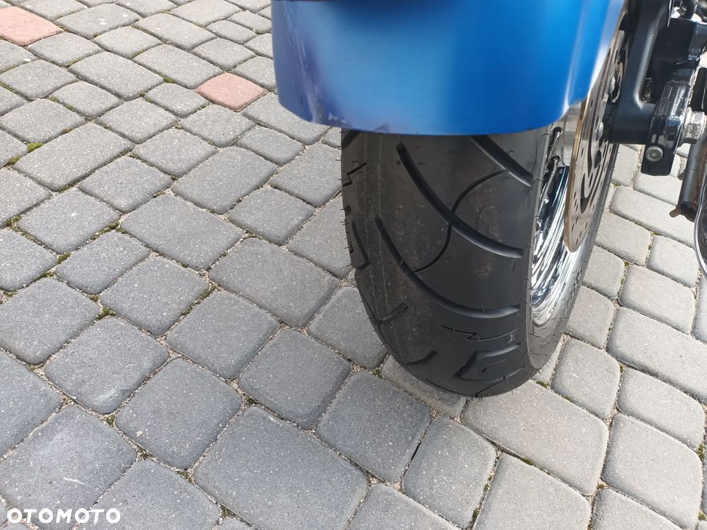 Harley-Davidson Dyna Street Bob - 5