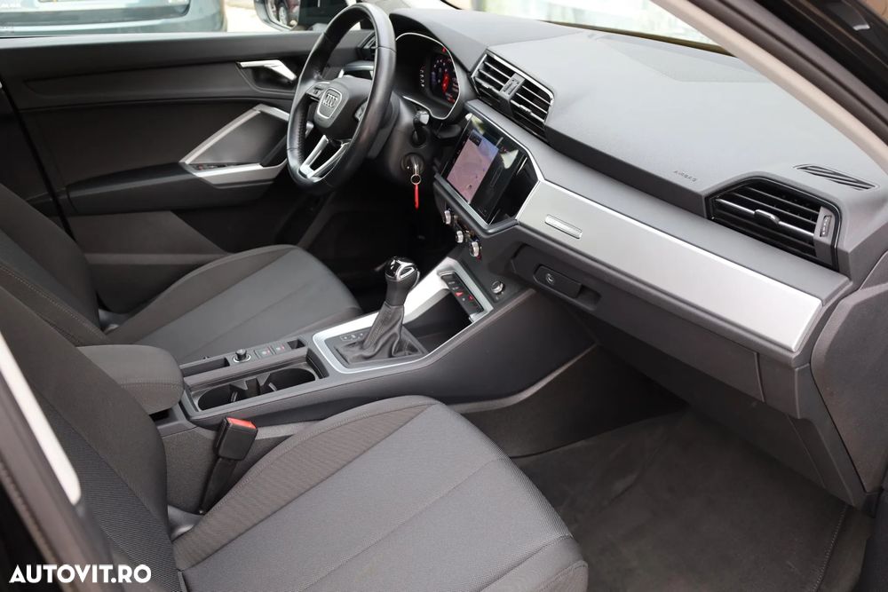 Audi Q3 35 TFSI S tronic - 16