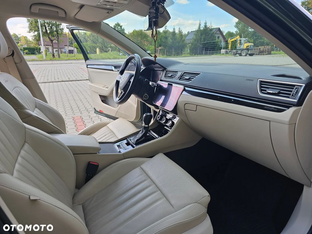 Skoda Superb 2.0 TSI 4x4 L&K DSG - 9