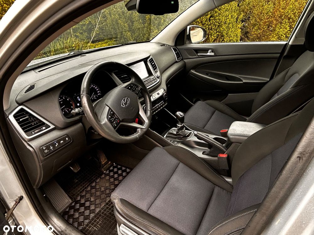 Hyundai Tucson 1.6 Turbo 2WD Navi - 22