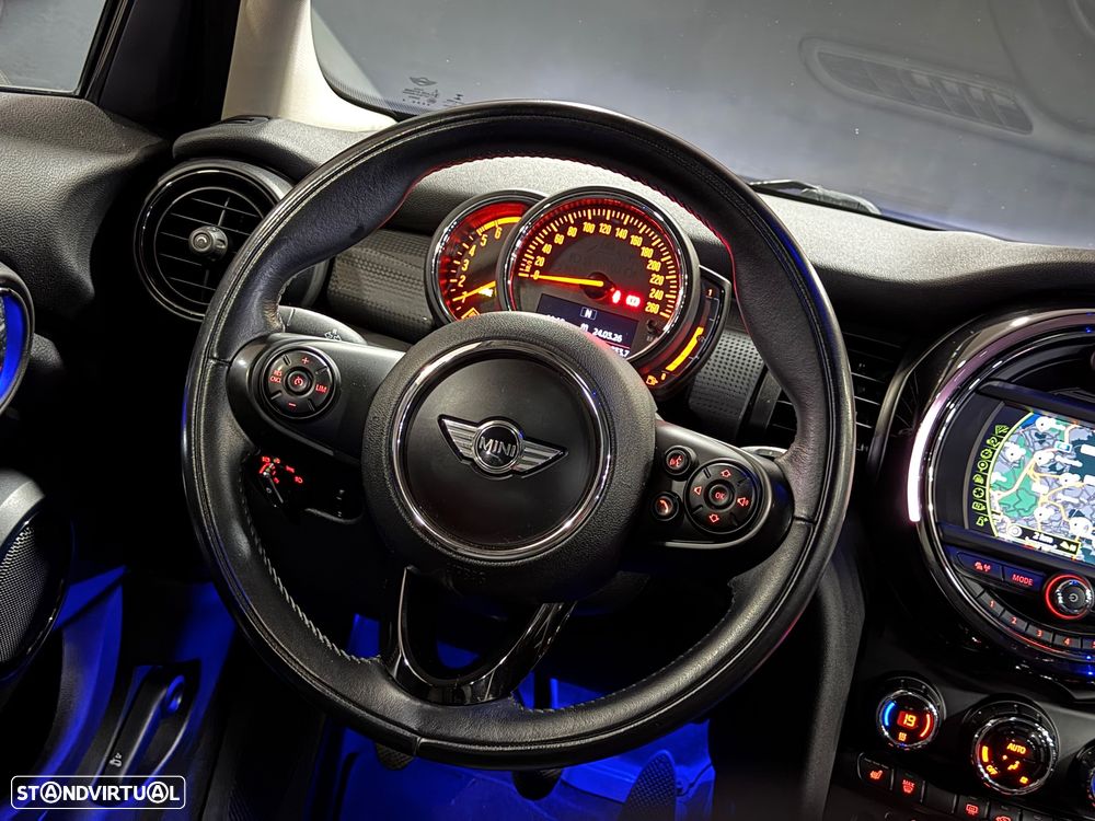 MINI 5 Portas Cooper D - 15