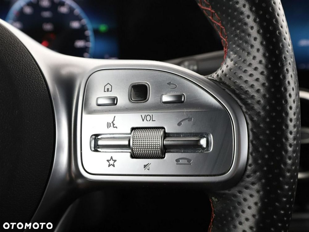 Mercedes-Benz GLA 220 d 4Matic 8G-DCT AMG Line - 33