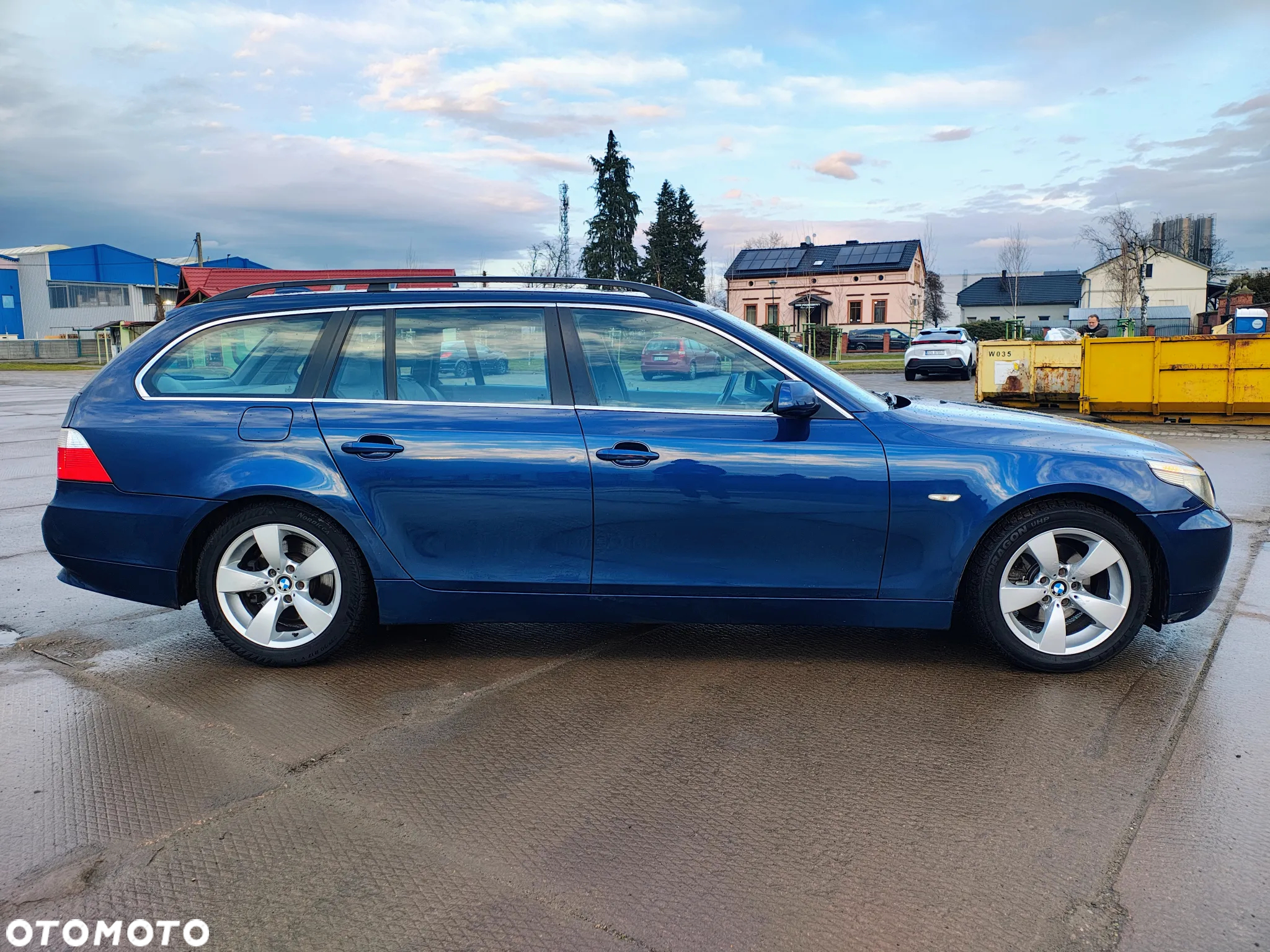 BMW Seria 5 525d Touring - 3