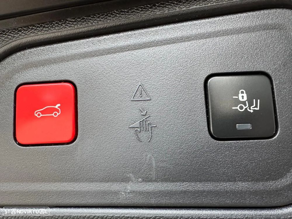 Peugeot 3008 1.6 Hybrid Allure e-EAT8 - 15