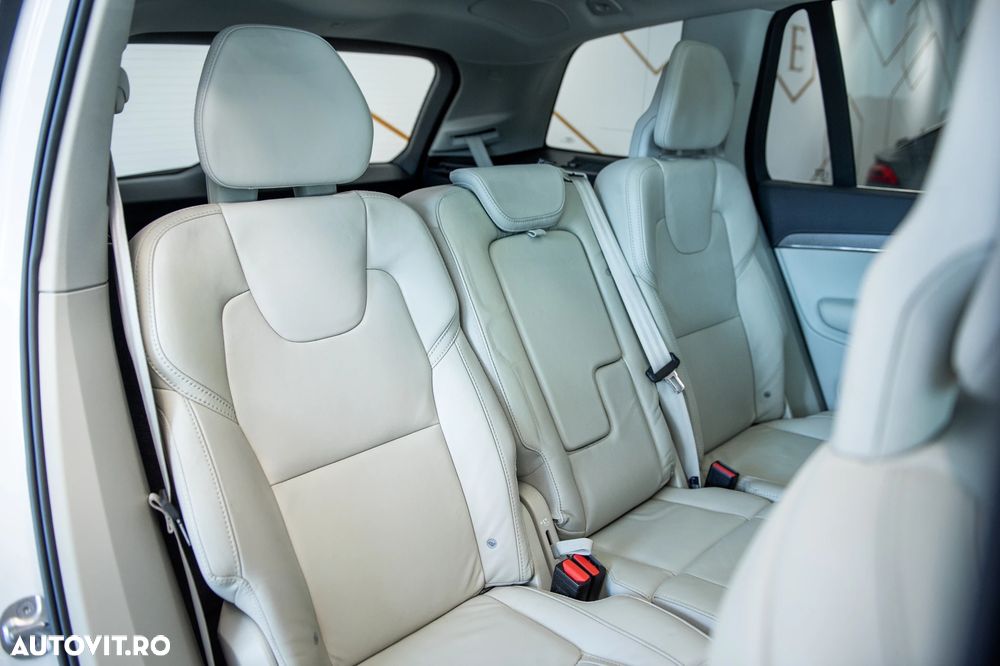 Volvo XC 90 - 13