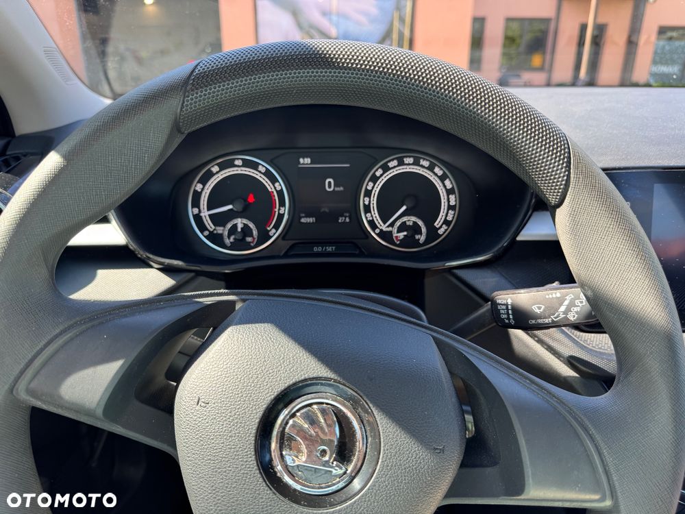 Skoda Fabia 1.0 Ambition - 13