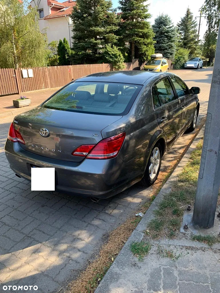 Toyota Avalon 3.5 XL - 9