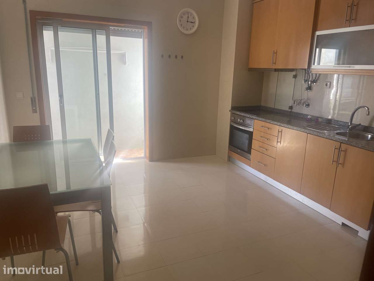 Apartamento T2 para venda - excelentes áreas e excelente localização - Grande imagem: 3/16
