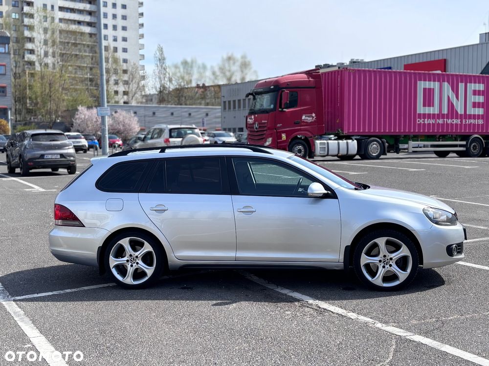 Volkswagen Jetta - 4