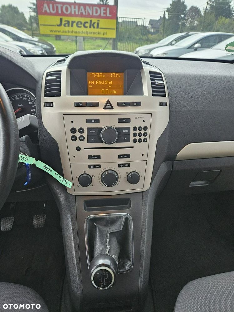 Opel Zafira - 17