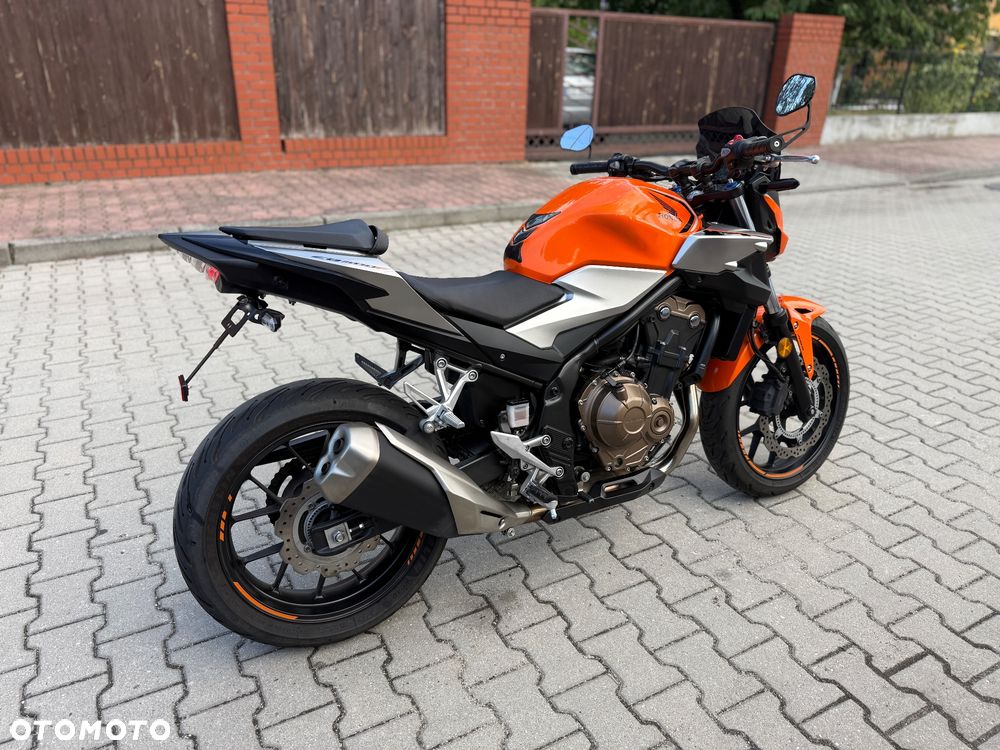 Honda CB - 12