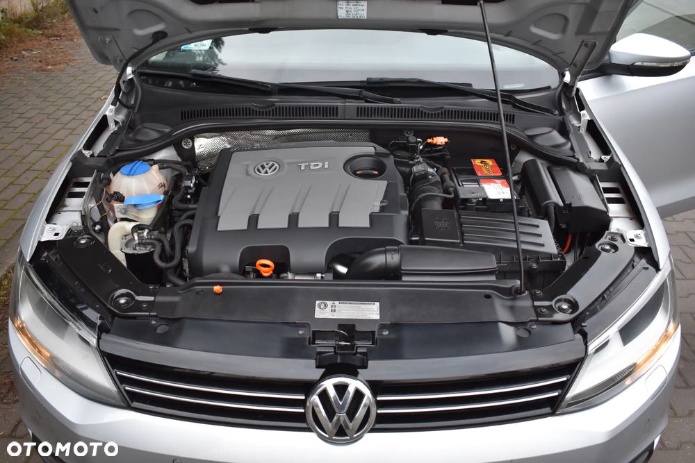 Volkswagen Jetta 1.6 TDI Comfortline CityLine - 14