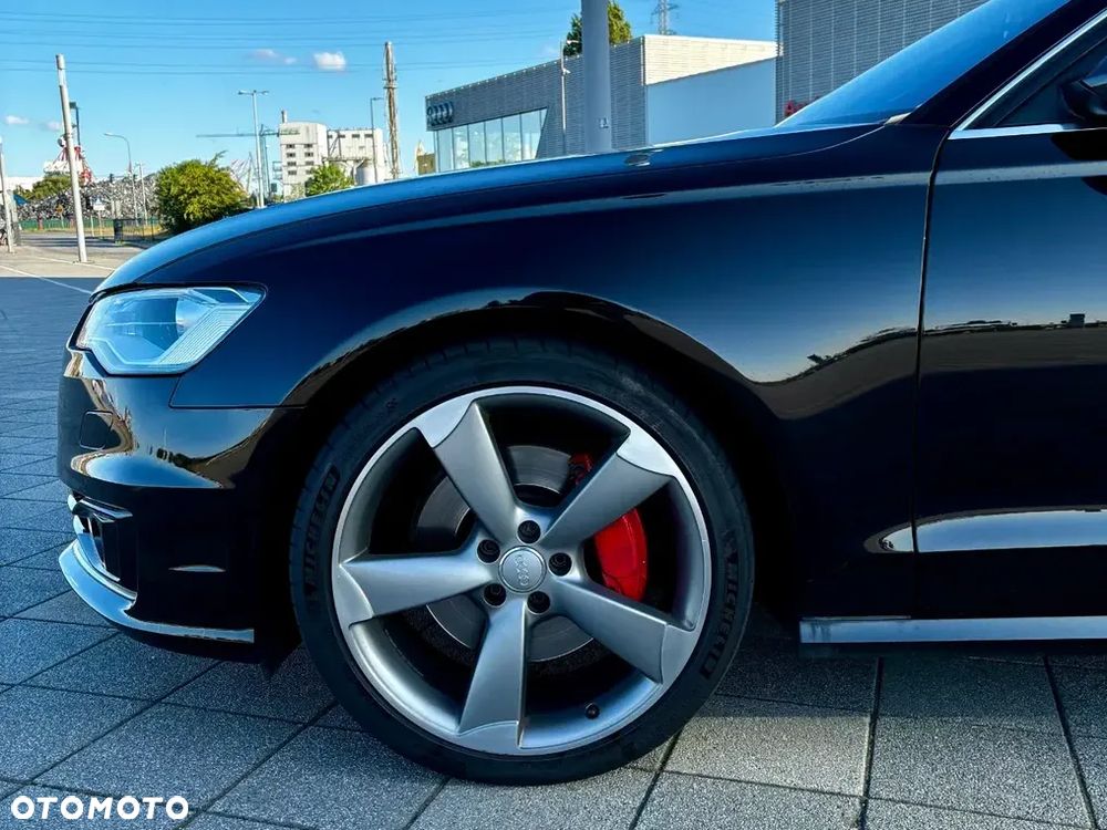 Audi A6 - 6