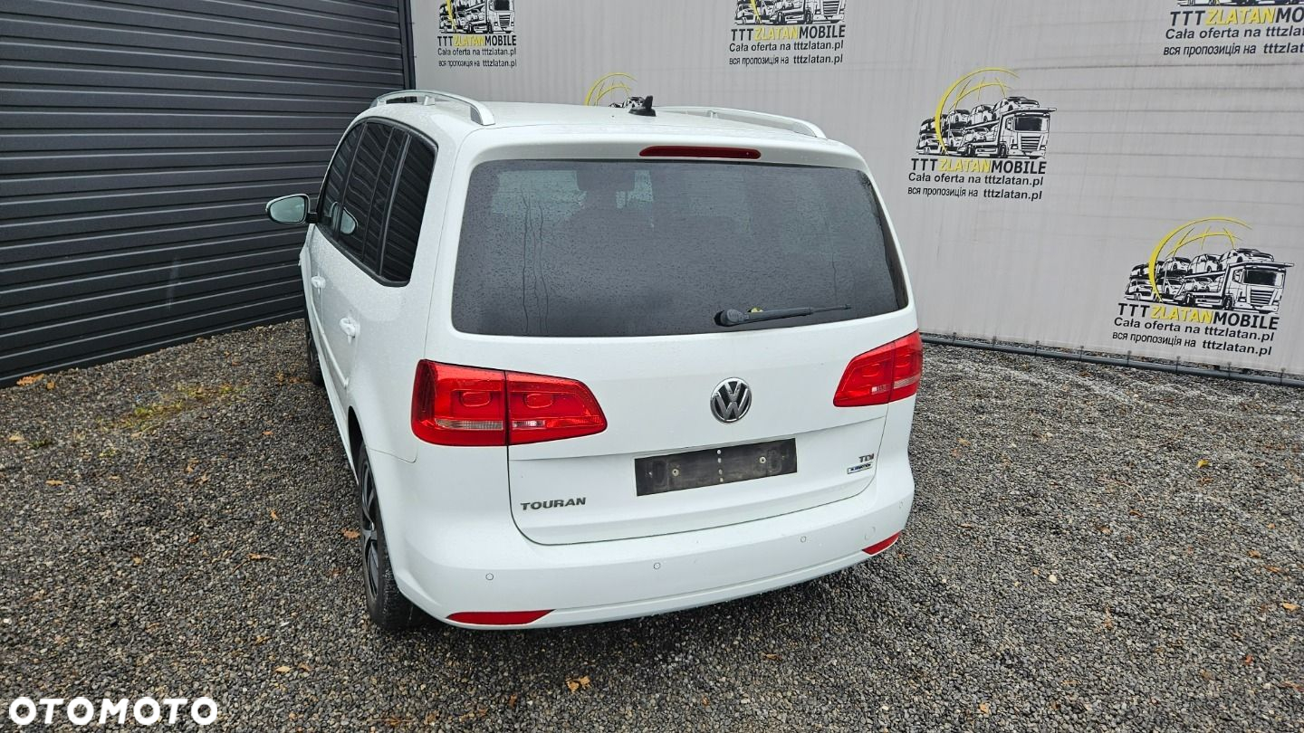 Volkswagen Touran - 19