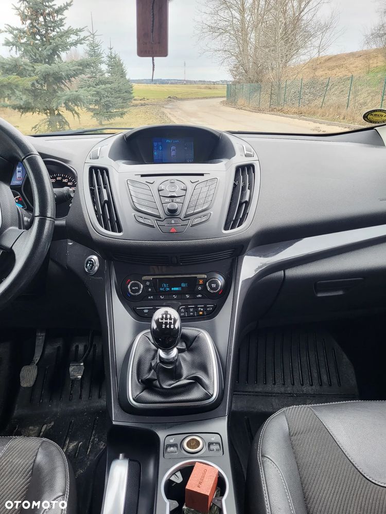 Ford Kuga 2.0 TDCi 4x4 Titanium - 24