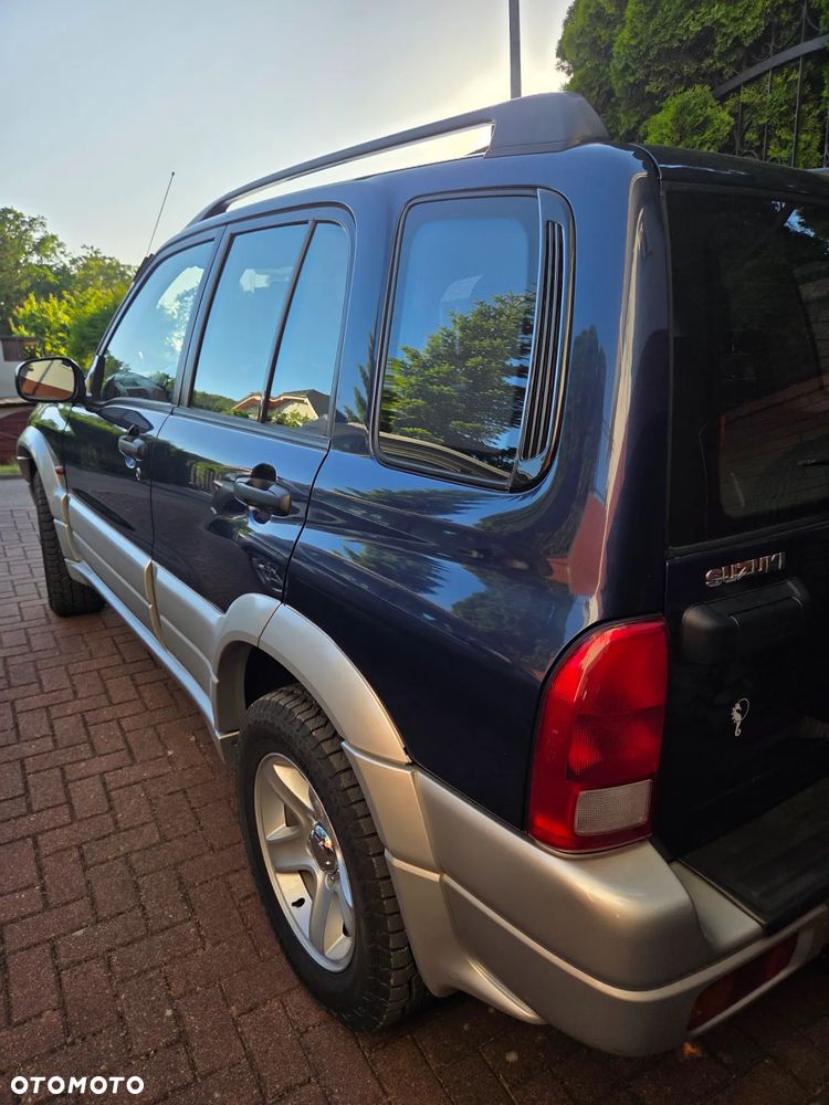 Suzuki Grand Vitara 2.0 - 5