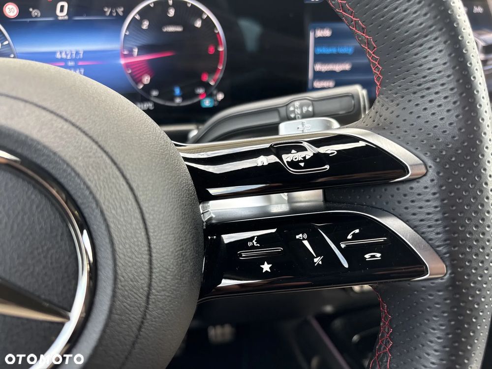 Mercedes-Benz GLB 200 d 8G-DCT - 28