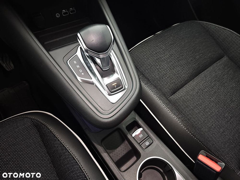 Renault Captur 1.3 TCe mHEV Techno EDC - 13