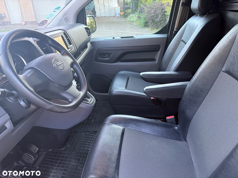 Opel VIVARO - 23