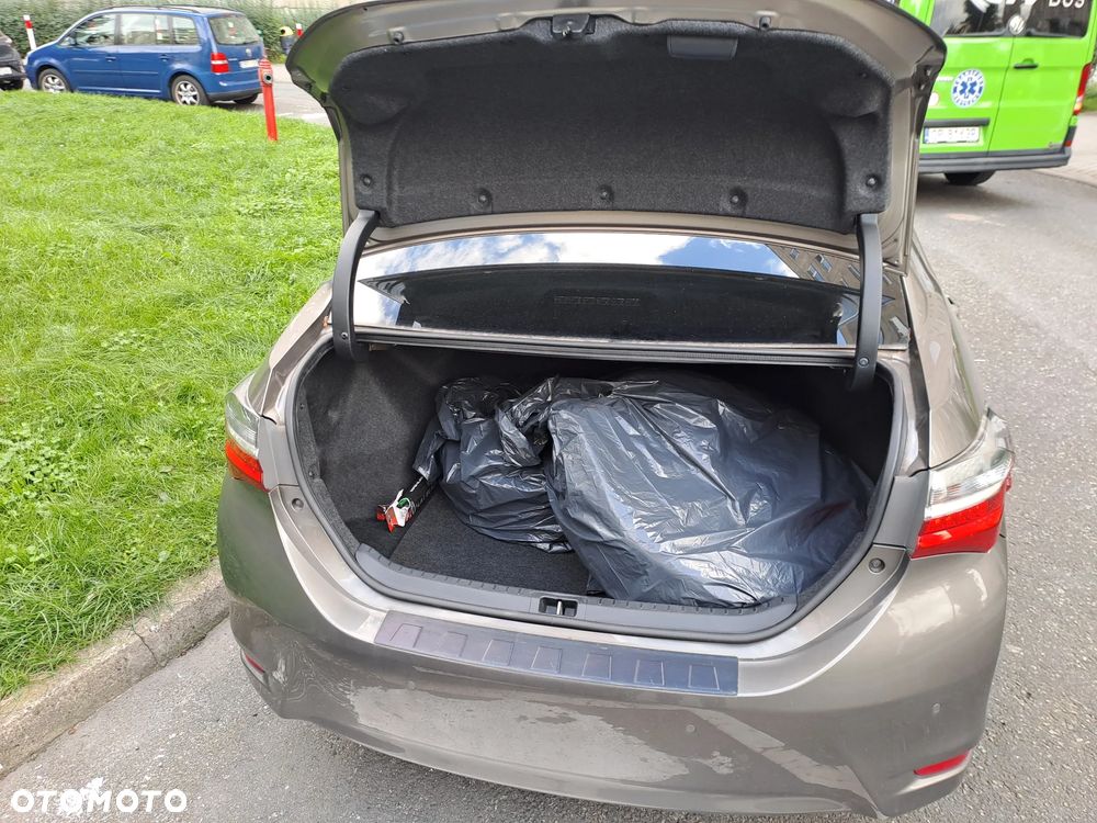 Toyota Corolla 1.6 Comfort - 2