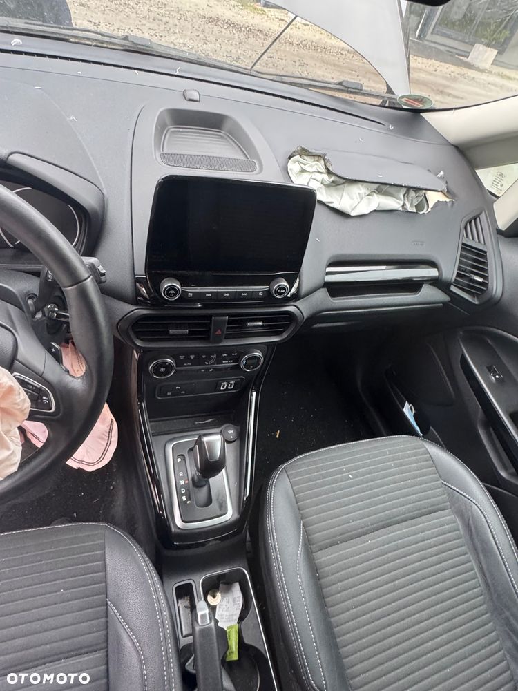 Ford EcoSport - 12