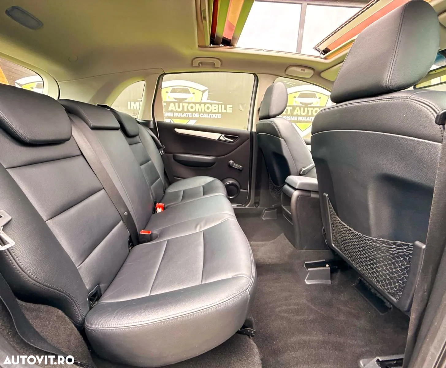 Mercedes-Benz B - 23