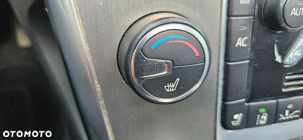 Volvo XC 60 D5 AWD Geartronic Summum - 38