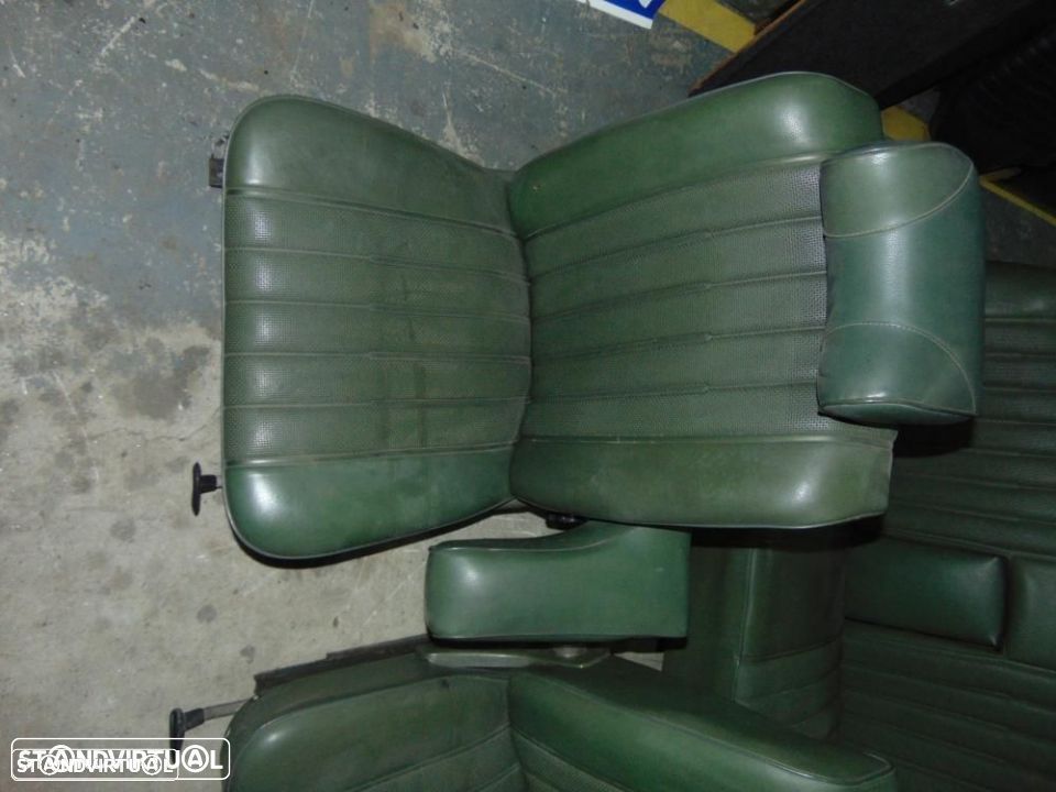 Mercedes W115 300D conjunto dos bancos - 4