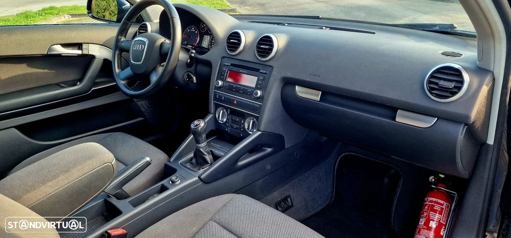 Audi A3 1.6 TDI Attraction - 17