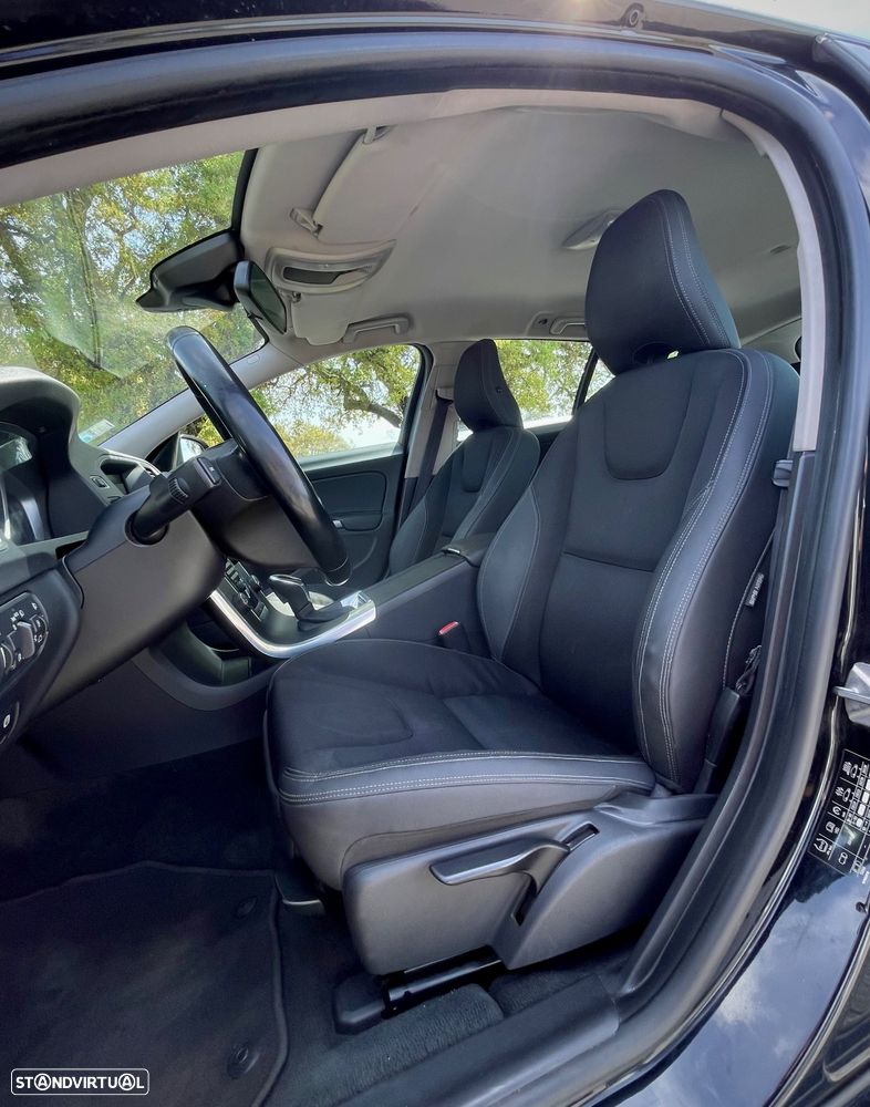 Volvo V60 DRIVe Geartronic Powershift Momentum - 10