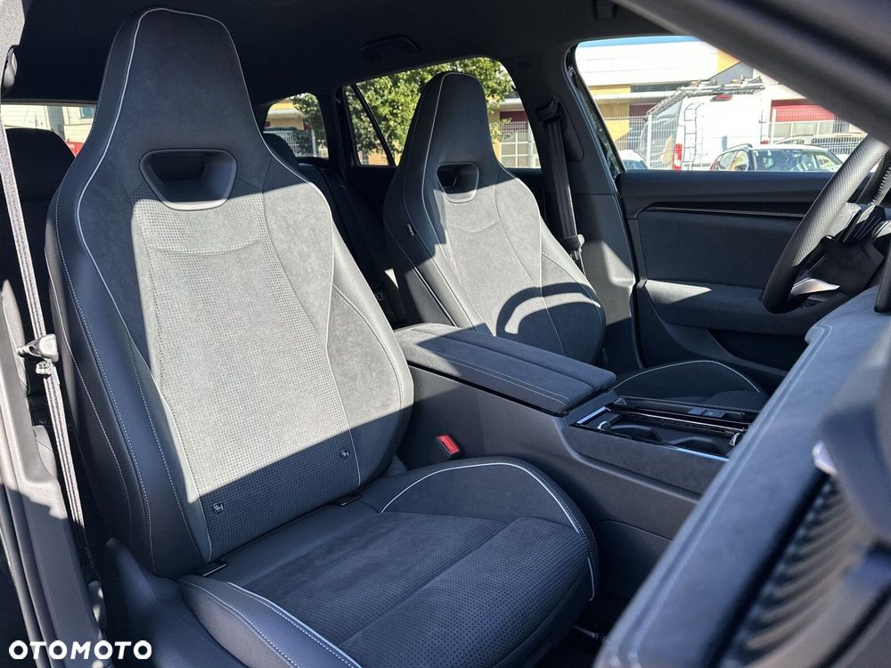 Skoda Superb 2.0 TDI SCR 4x4 Sportline DSG - 18