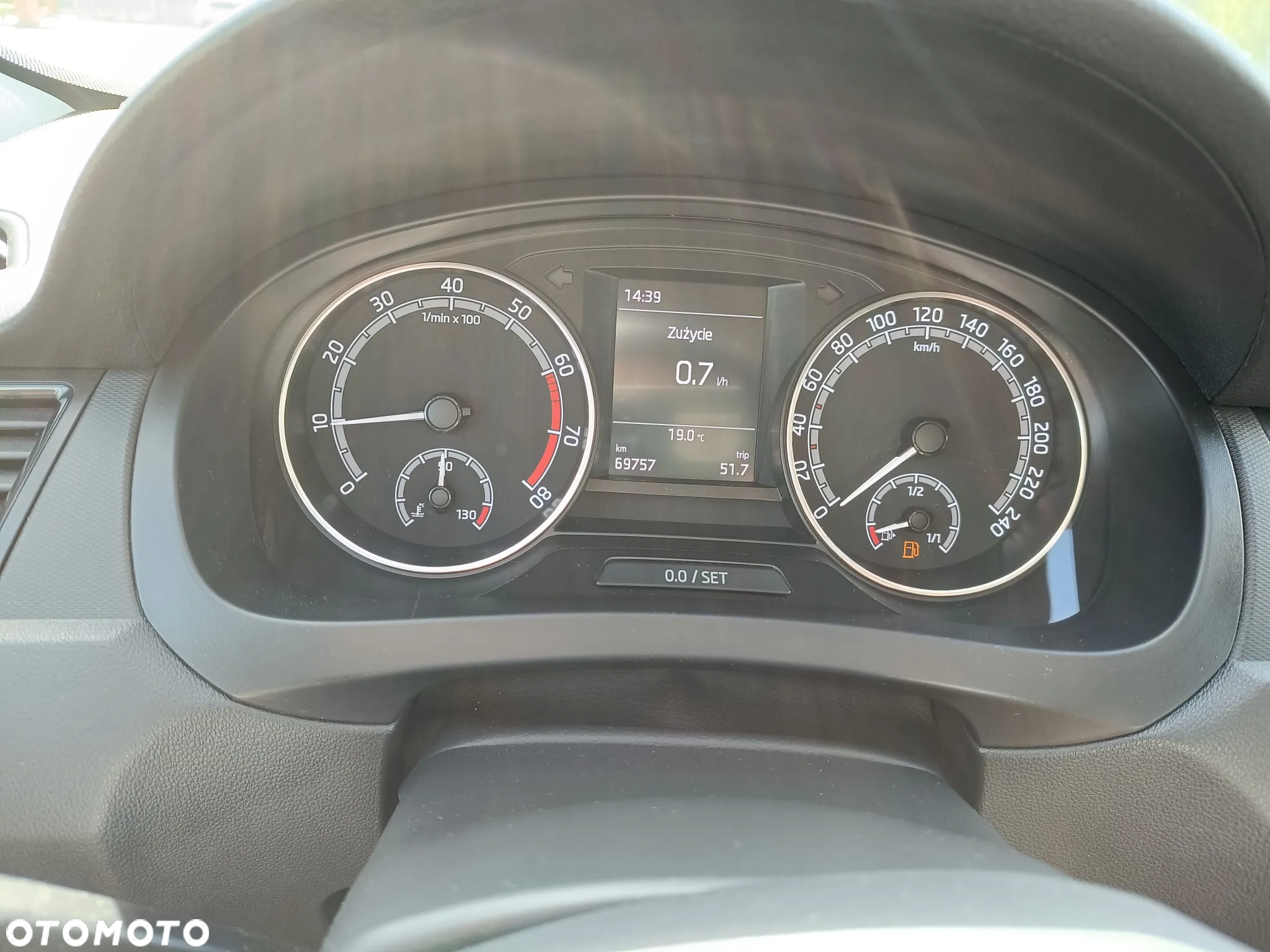 Skoda RAPID - 8