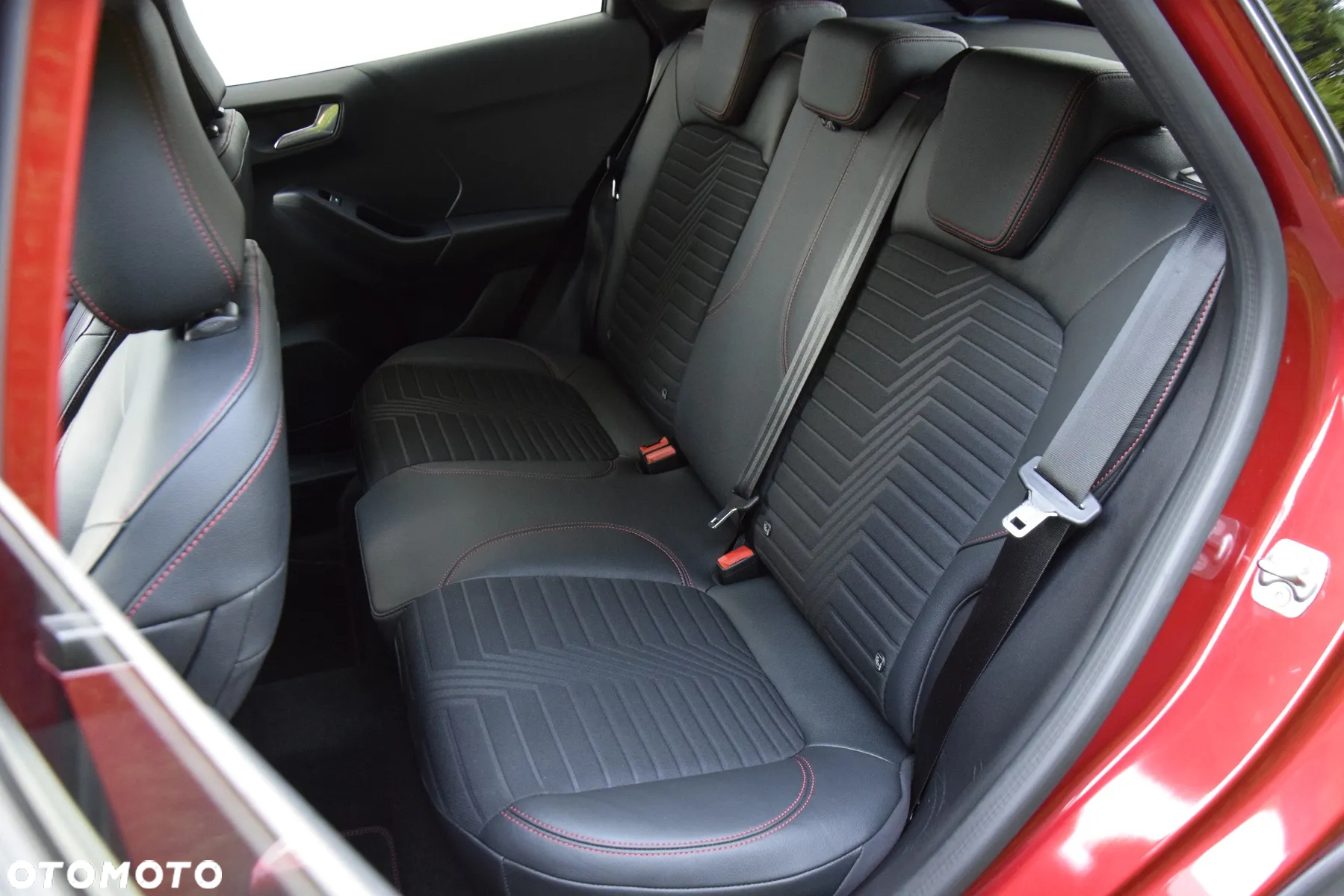 Ford Puma 1.0 EcoBoost Hybrid ST-LINE X DESIGN - 25