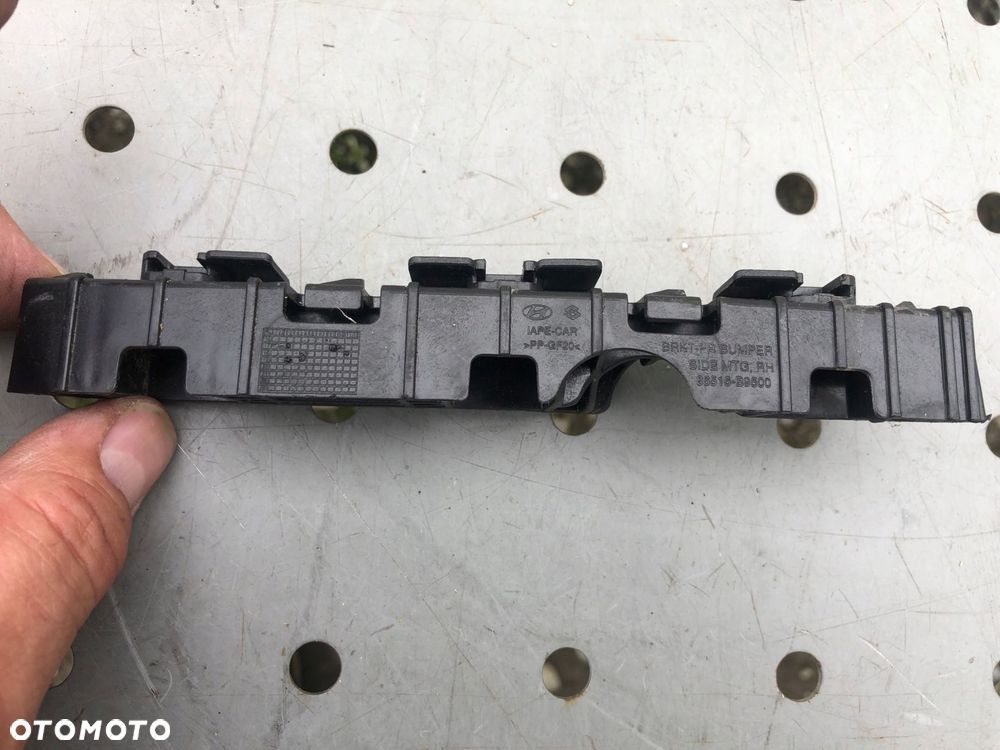 Hyundai i10 ślizg zderzaka prawy - 1